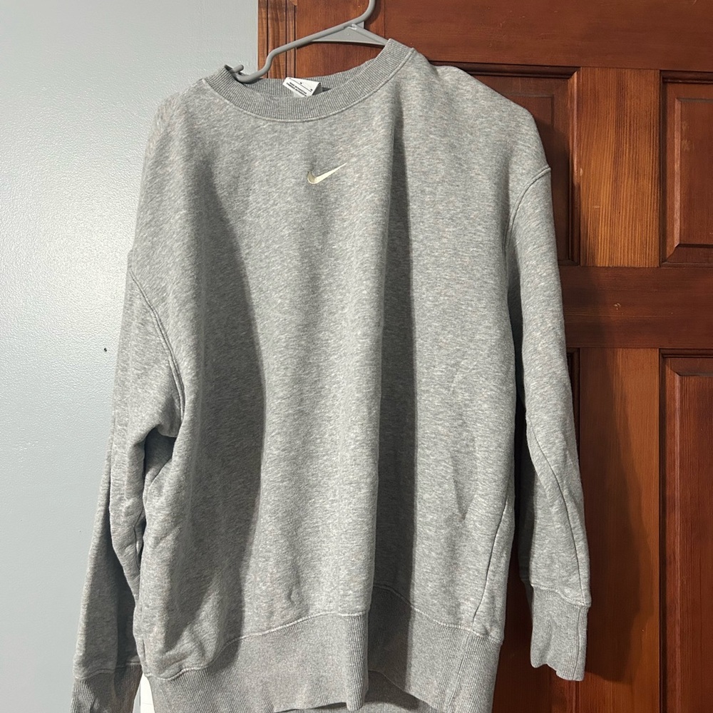 Nike Gray Crewneck Sweater Essential Comfort
